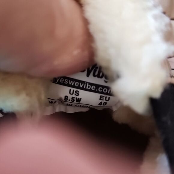 Yes We Vibe Dream catchers Boot Slippers, sz 8.5 - Picture 9 of 9